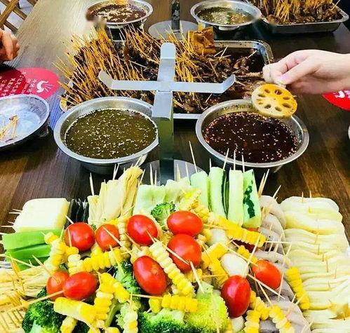 成都街坊吃瓜,瓜田里的市井生活